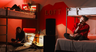 RAKEL og Loft Hostel í sæng saman
