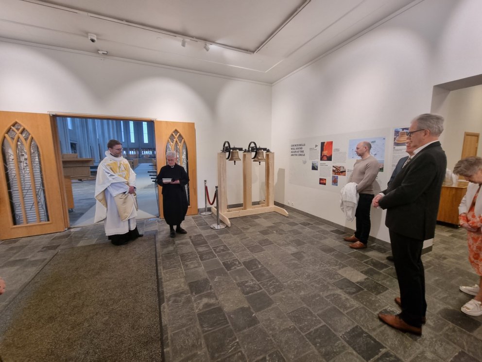 Nýjar klukkur á leið til Grímseyjar sýndar í Hallgrímskirkju