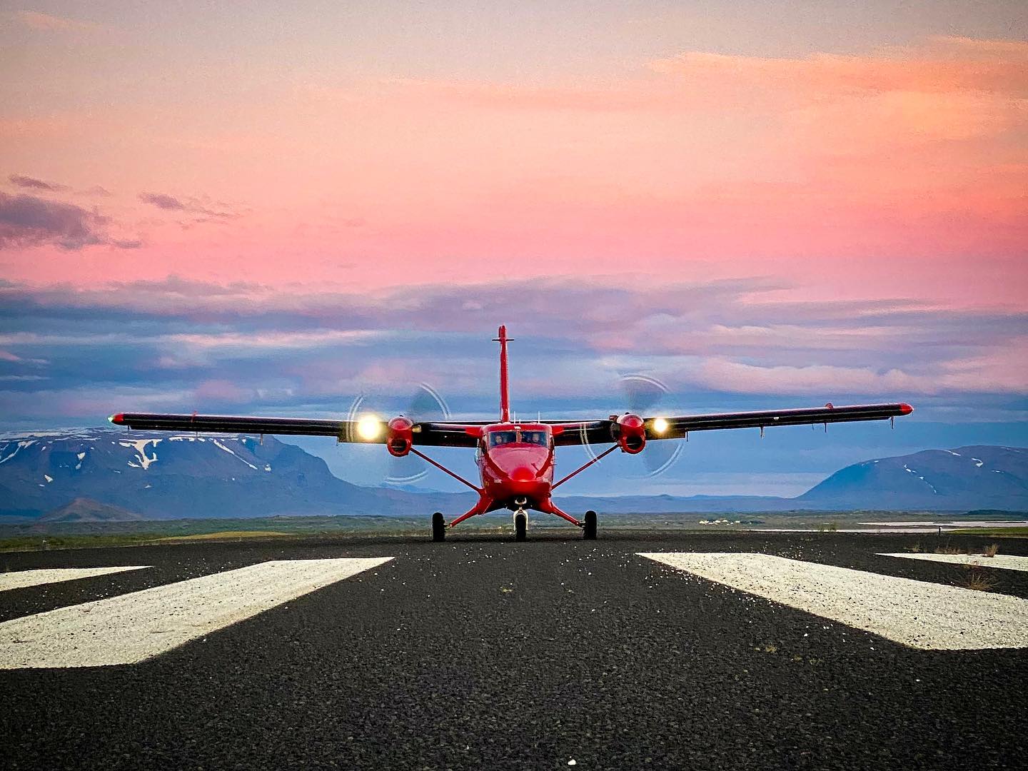 Flugvél Norlandair nauðlenti á Akureyrarflugvelli í gær